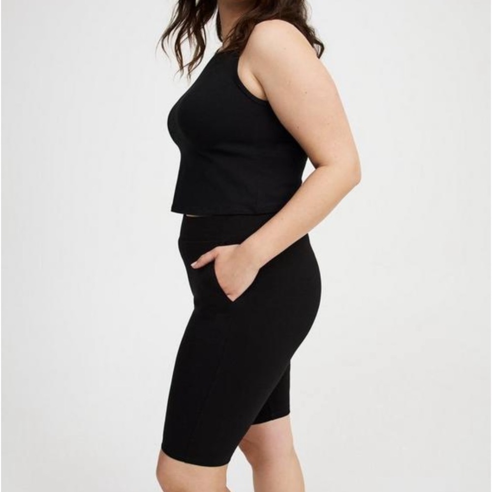 Torrid Black High-Waisted Biker Shorts - Picture 2 of 4